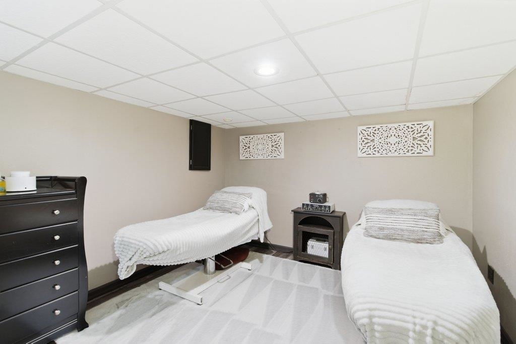 11619 - 11621 Trent Ave