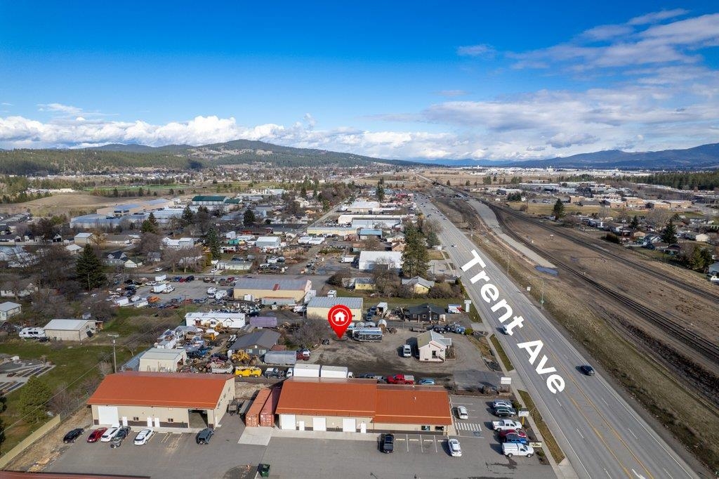 11619 - 11621 Trent Ave