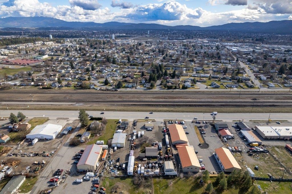 11619 - 11621 Trent Ave