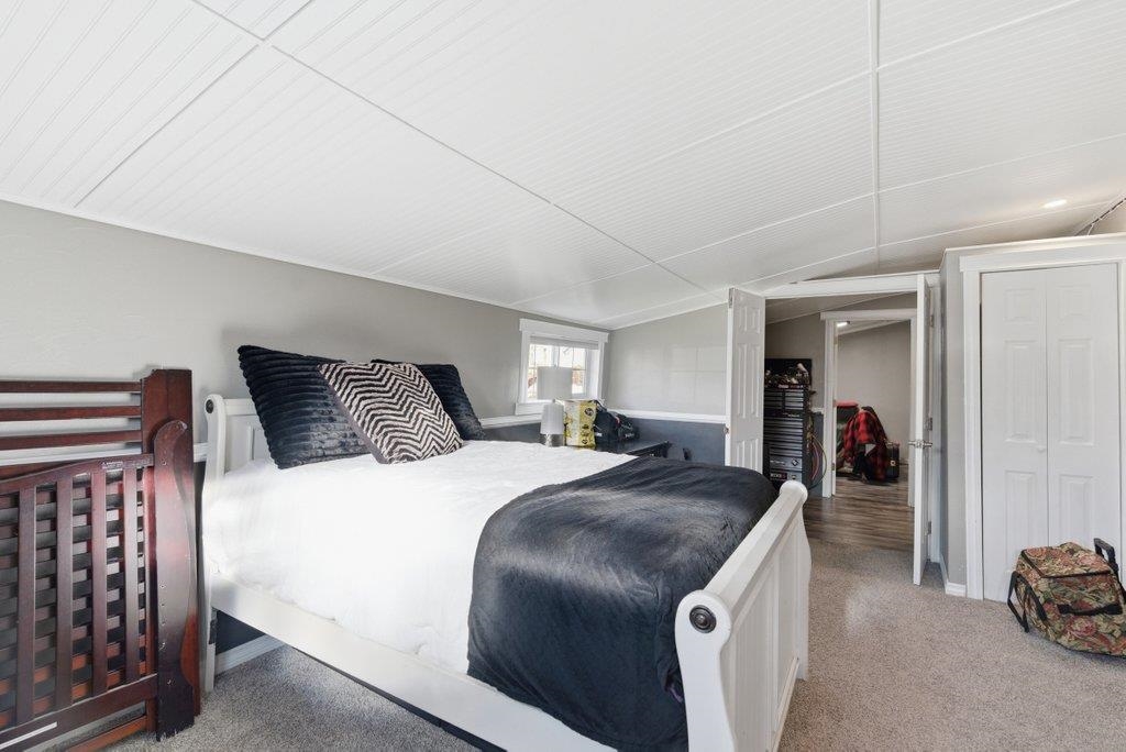 11619 - 11621 Trent Ave