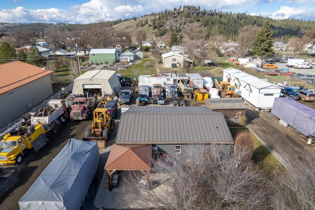 11619 - 11621 Trent Ave