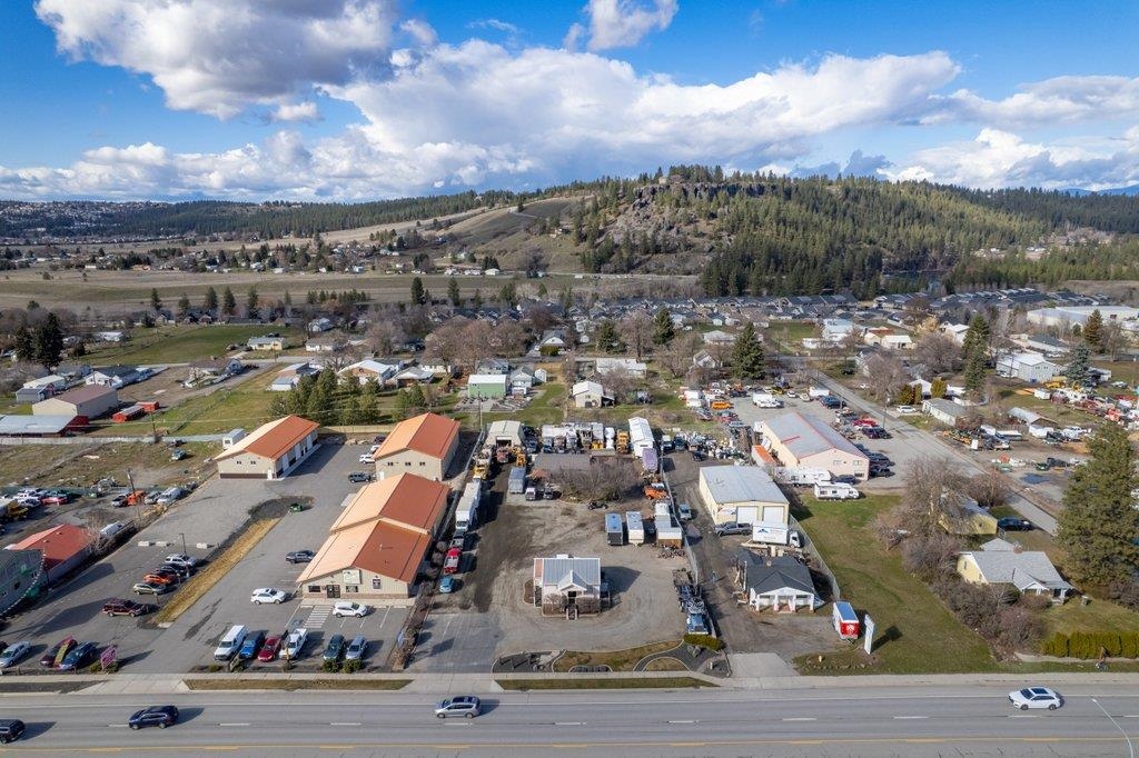 11619 - 11621 Trent Ave