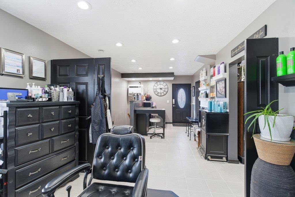 11619 - 11621 Trent Ave