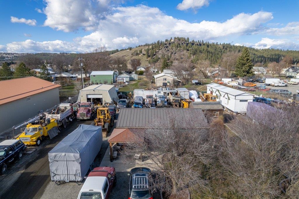 11619 - 11621 Trent Ave