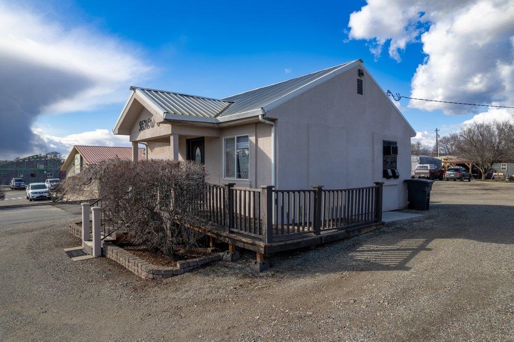 11619 - 11621 Trent Ave