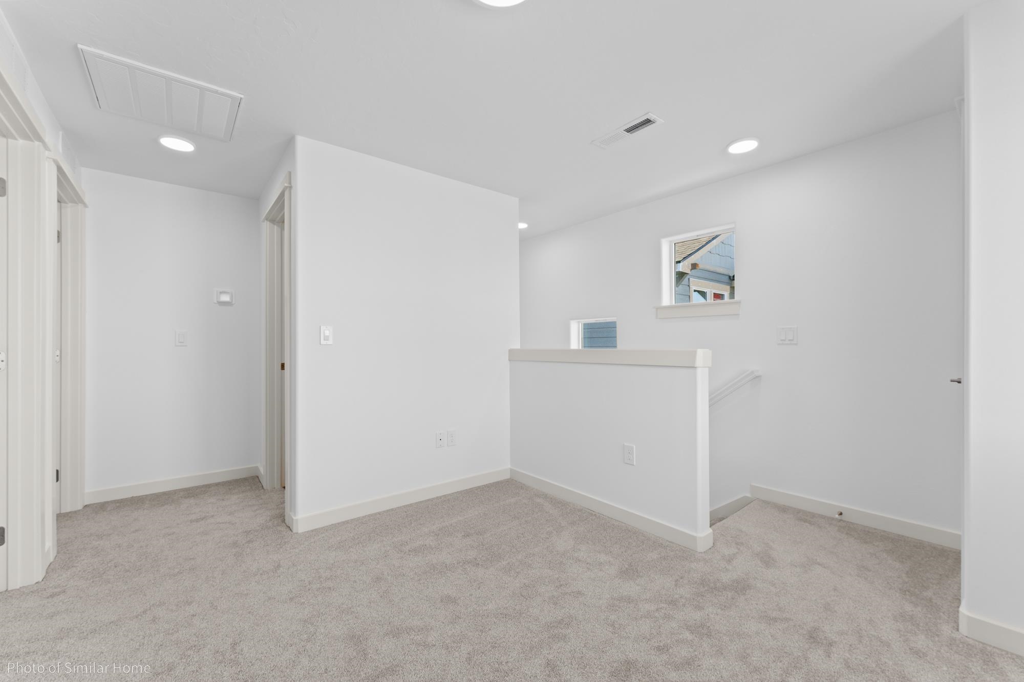228 N Viewmont Ct