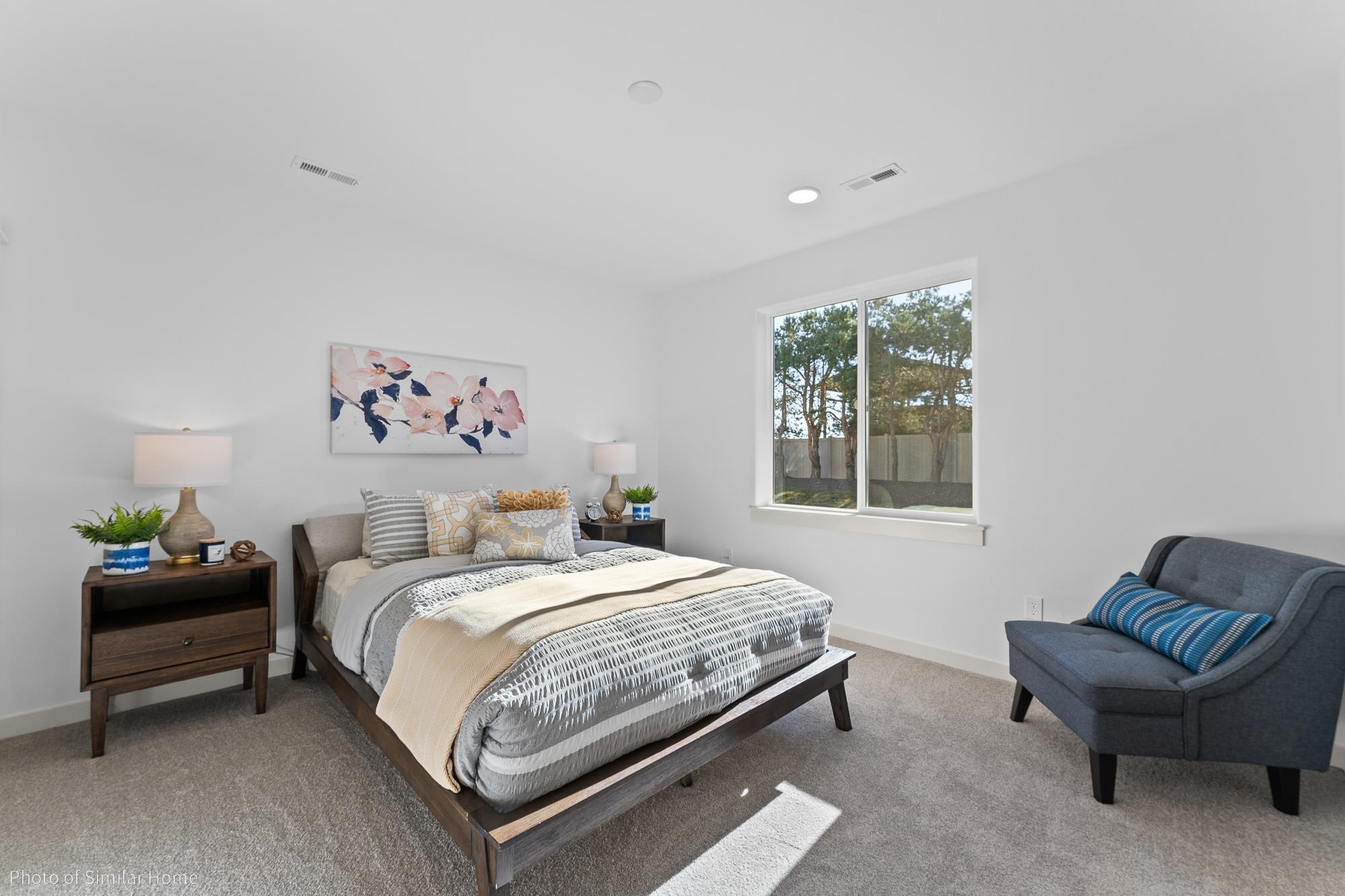 228 N Viewmont Ct