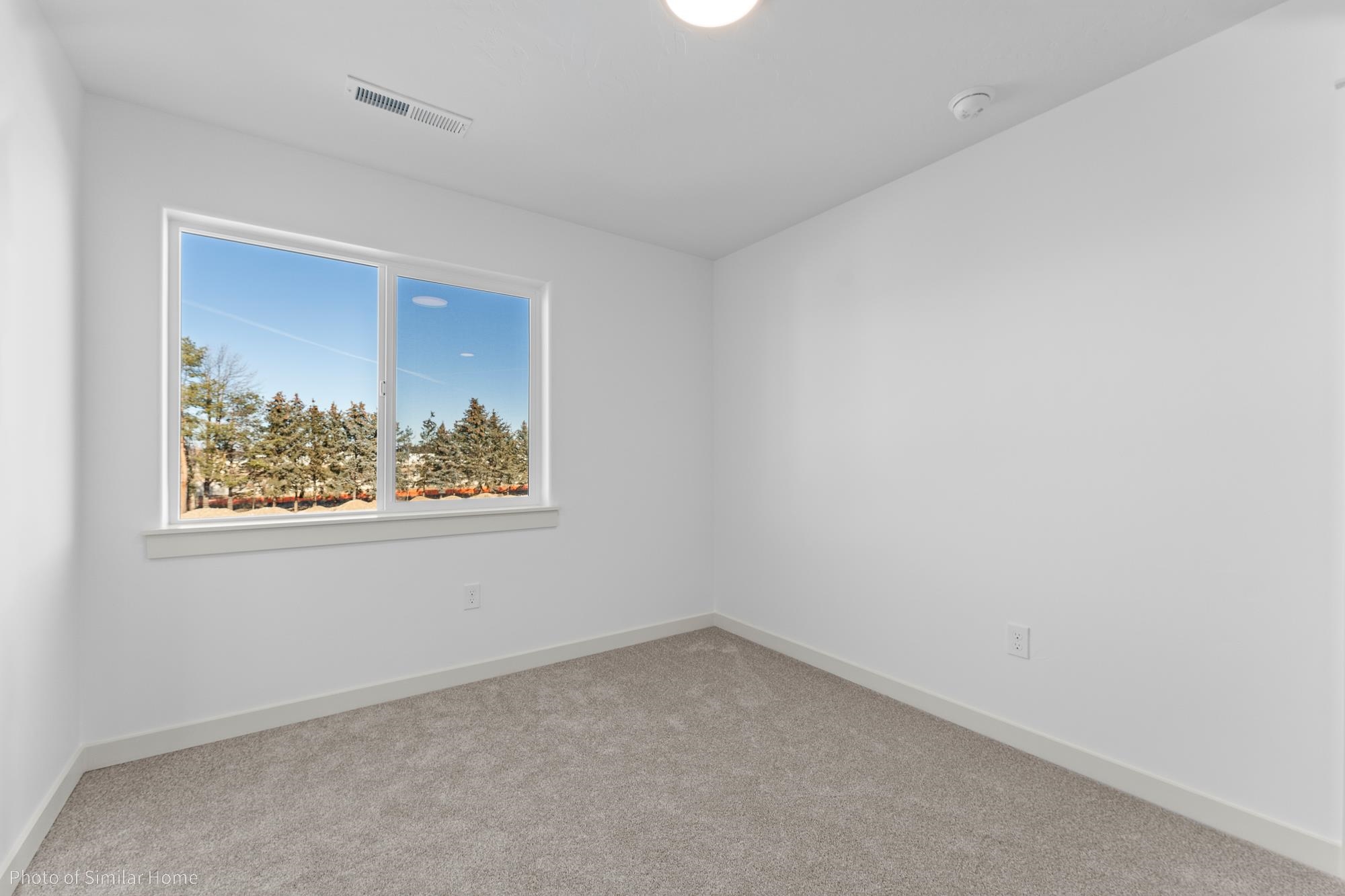228 N Viewmont Ct