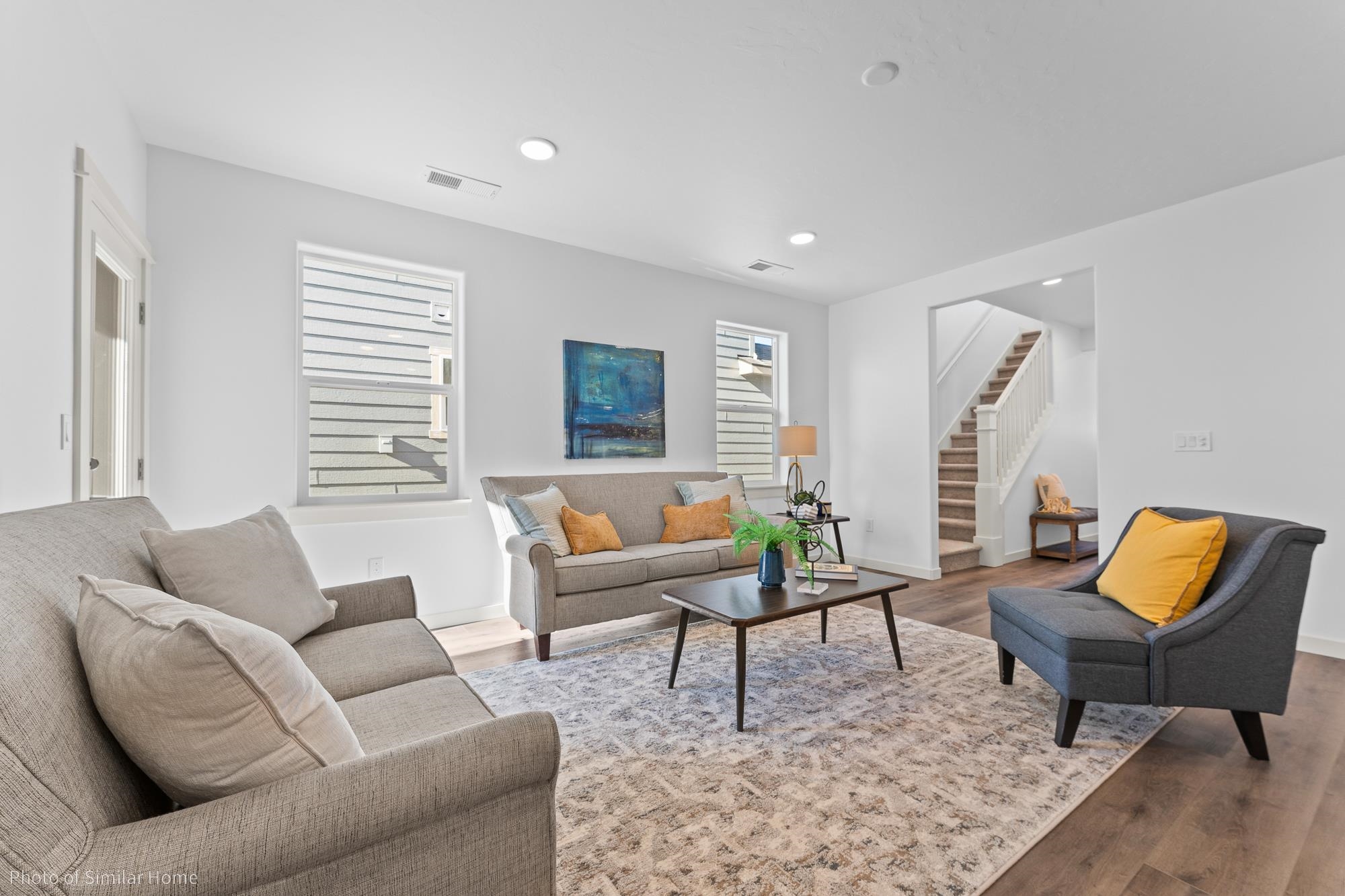 228 N Viewmont Ct
