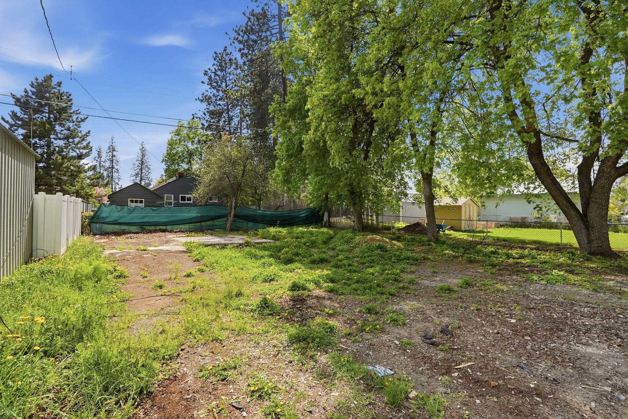 1412 E 36th Ave