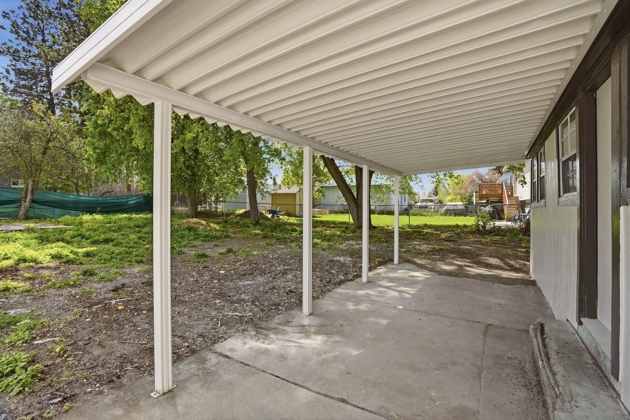 1412 E 36th Ave
