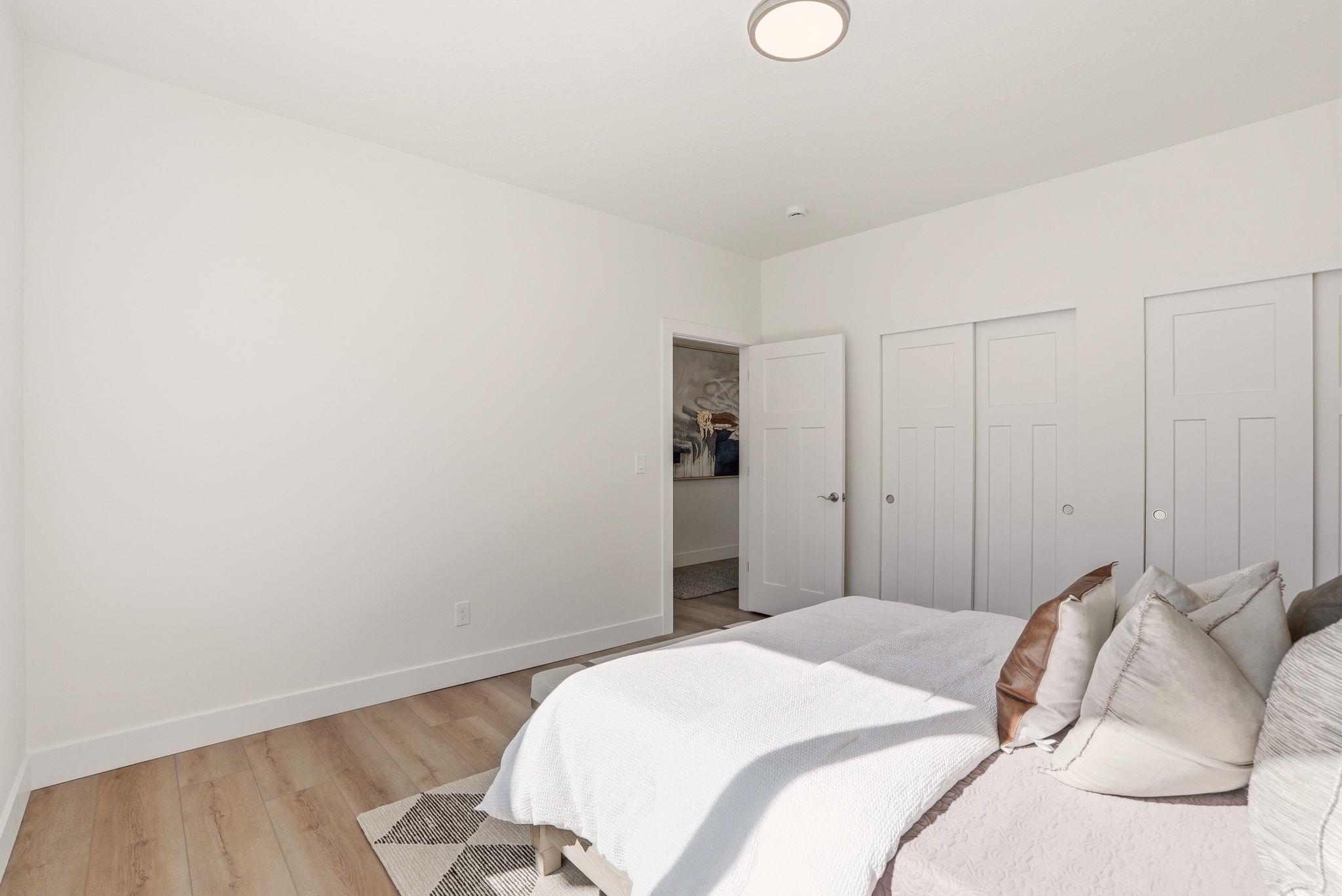 4233 W Tolliver Ct