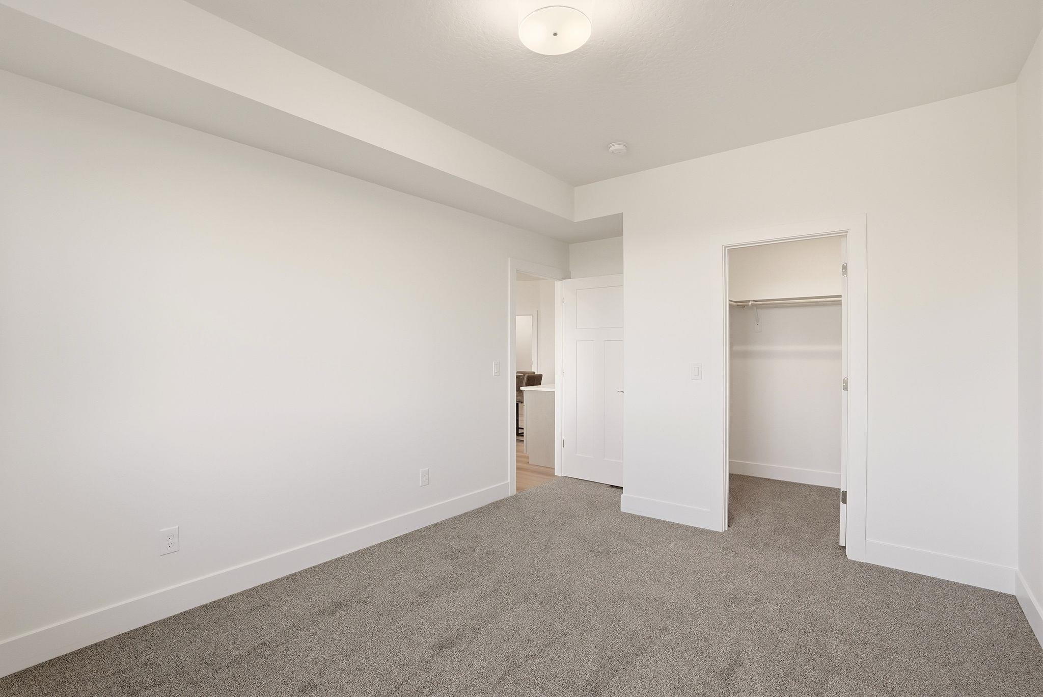 4233 W Tolliver Ct