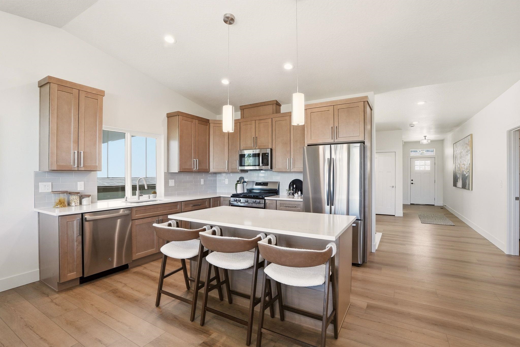 4233 W Tolliver Ct