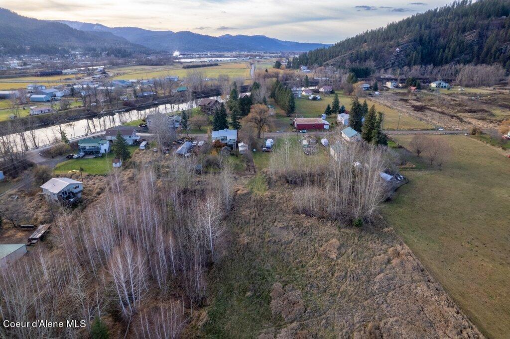 747 Riverdale Dr, St. Maries