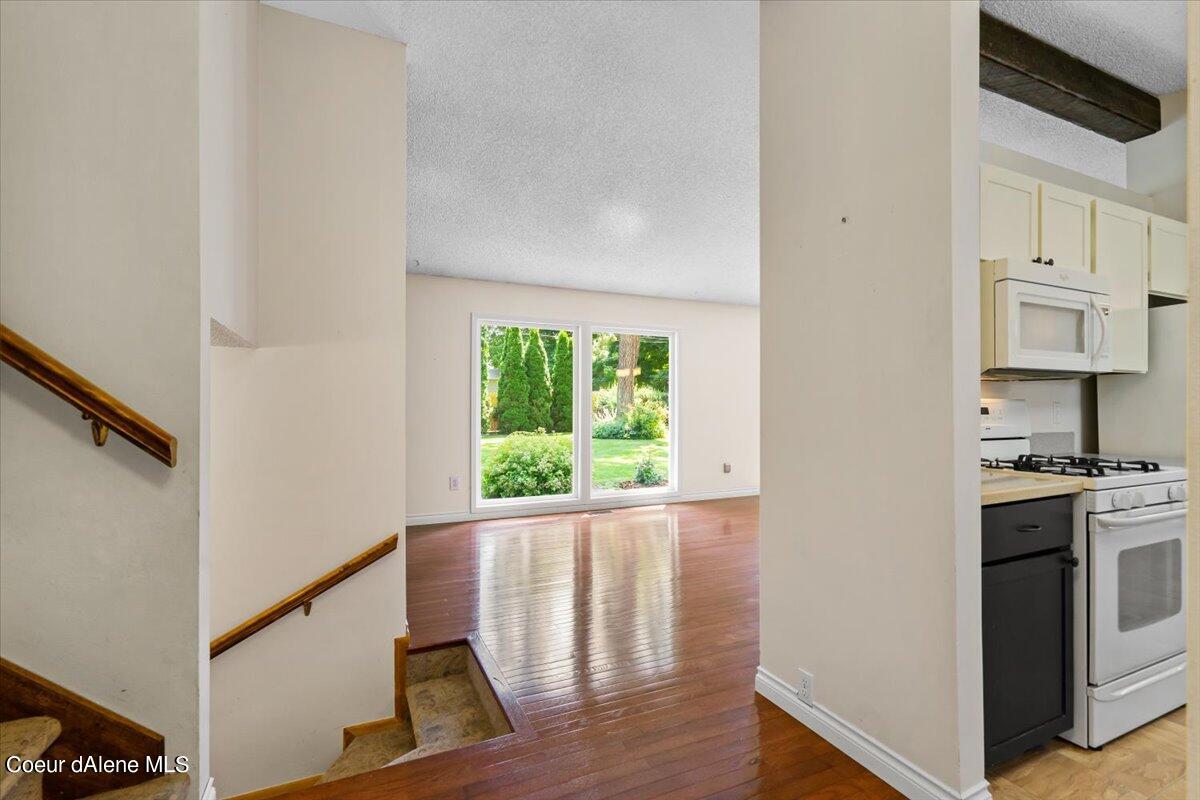 4910 W Anne Street