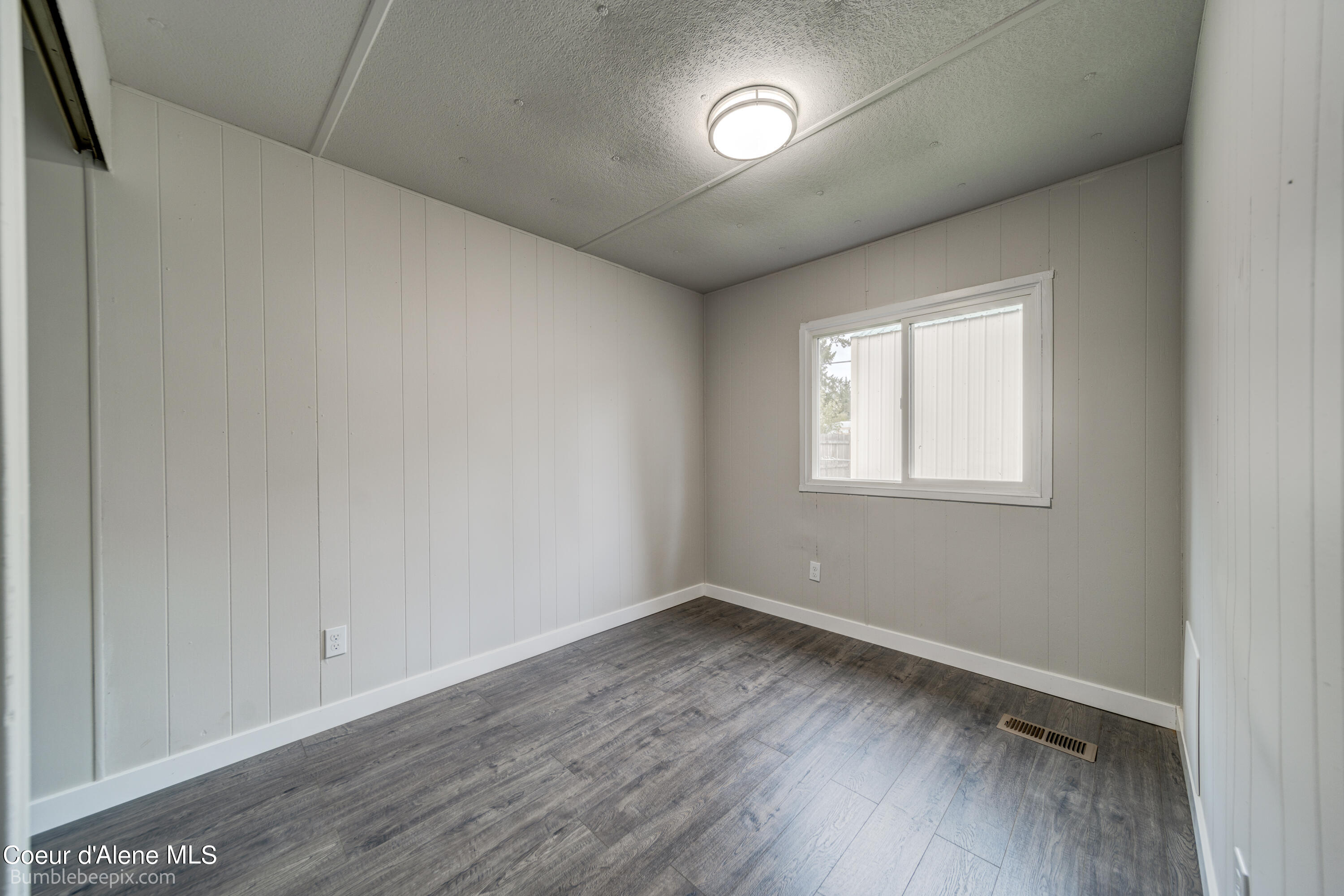 5738 W NEW HAMPSHIRE ST