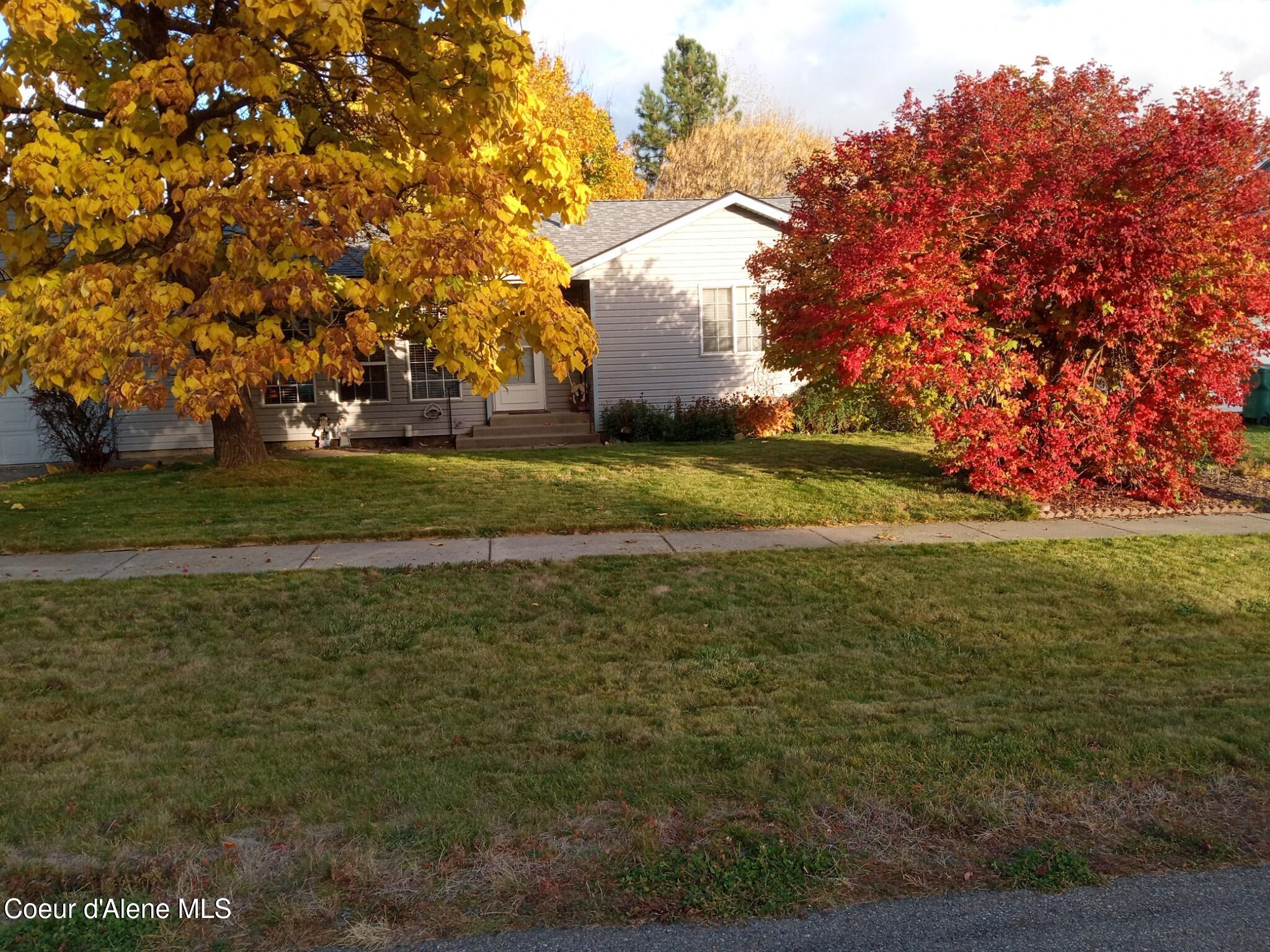 8316 N MARABOU DR