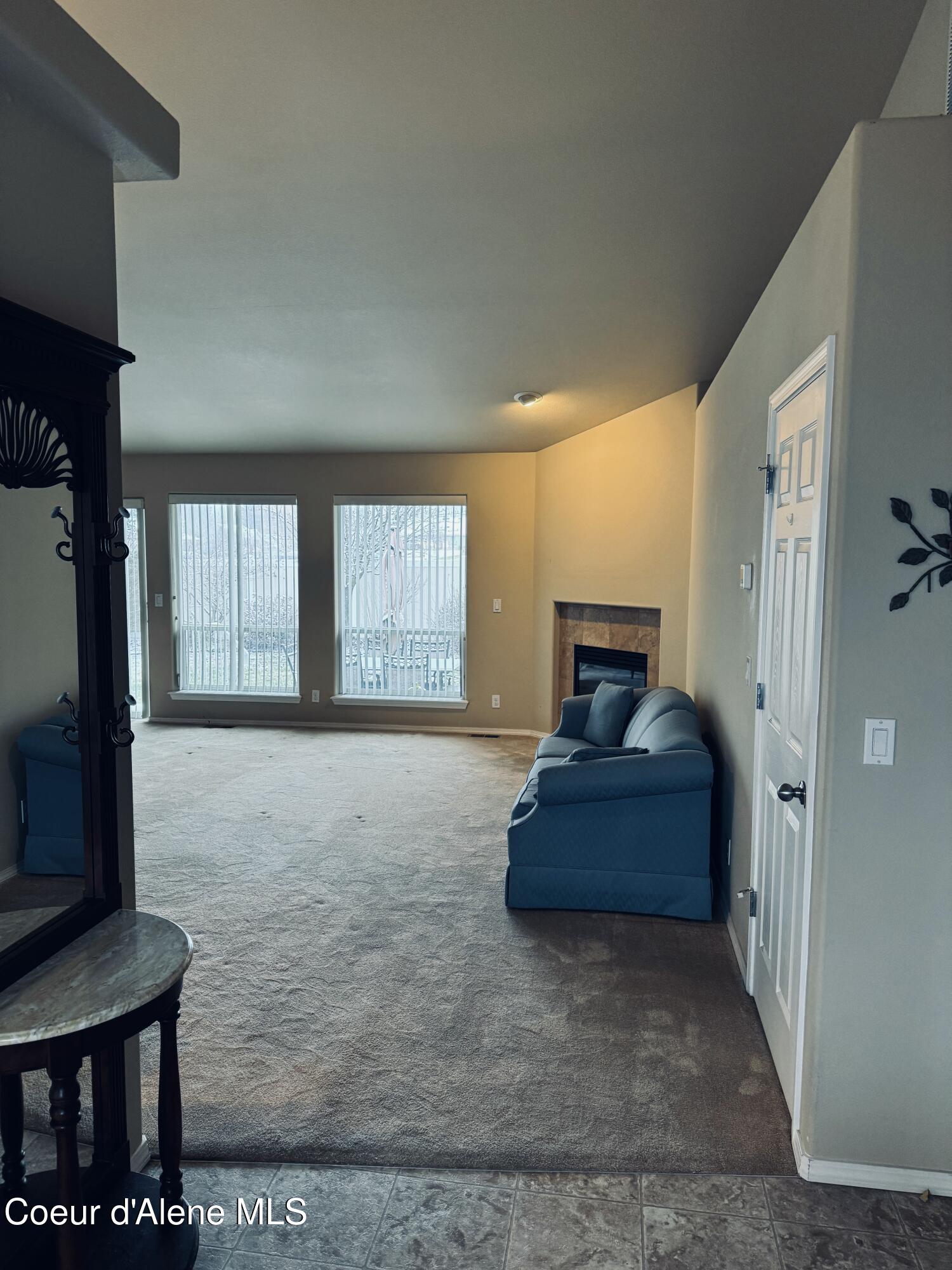 8208 N SALMONBERRY LOOP