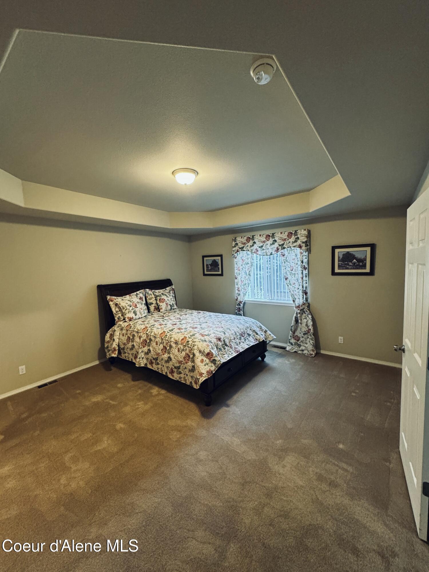 8208 N SALMONBERRY LOOP