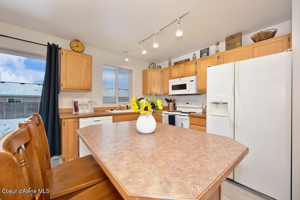 6357 W Lofty Ridge St