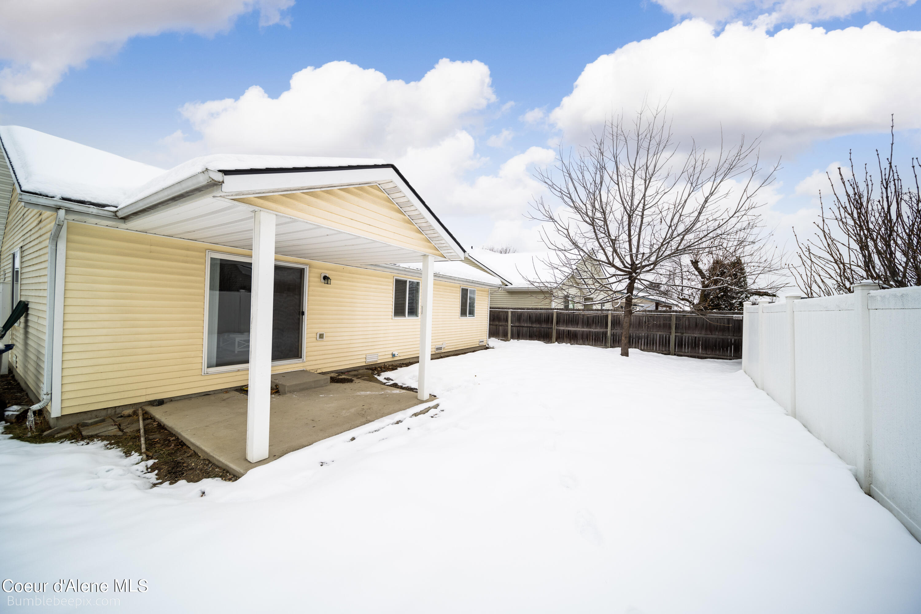321 E MALLARD AVE