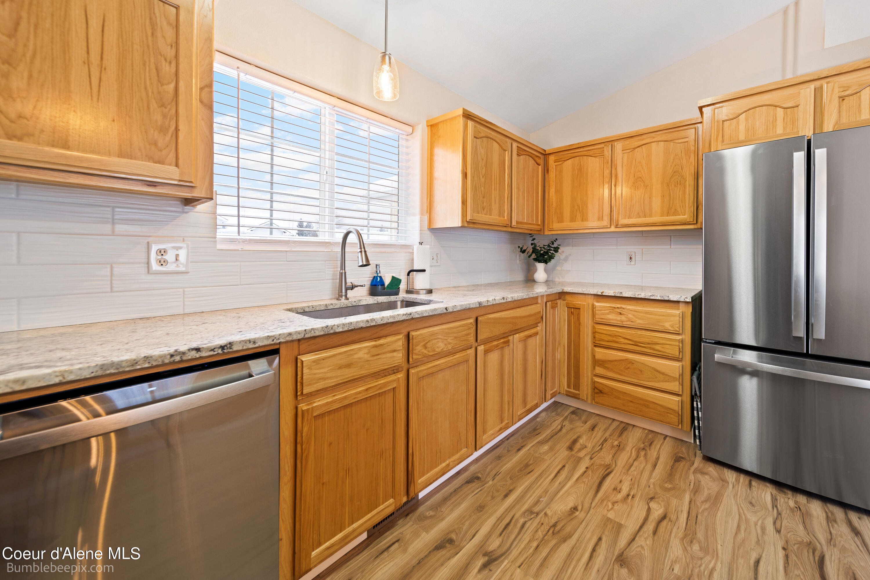 321 E MALLARD AVE
