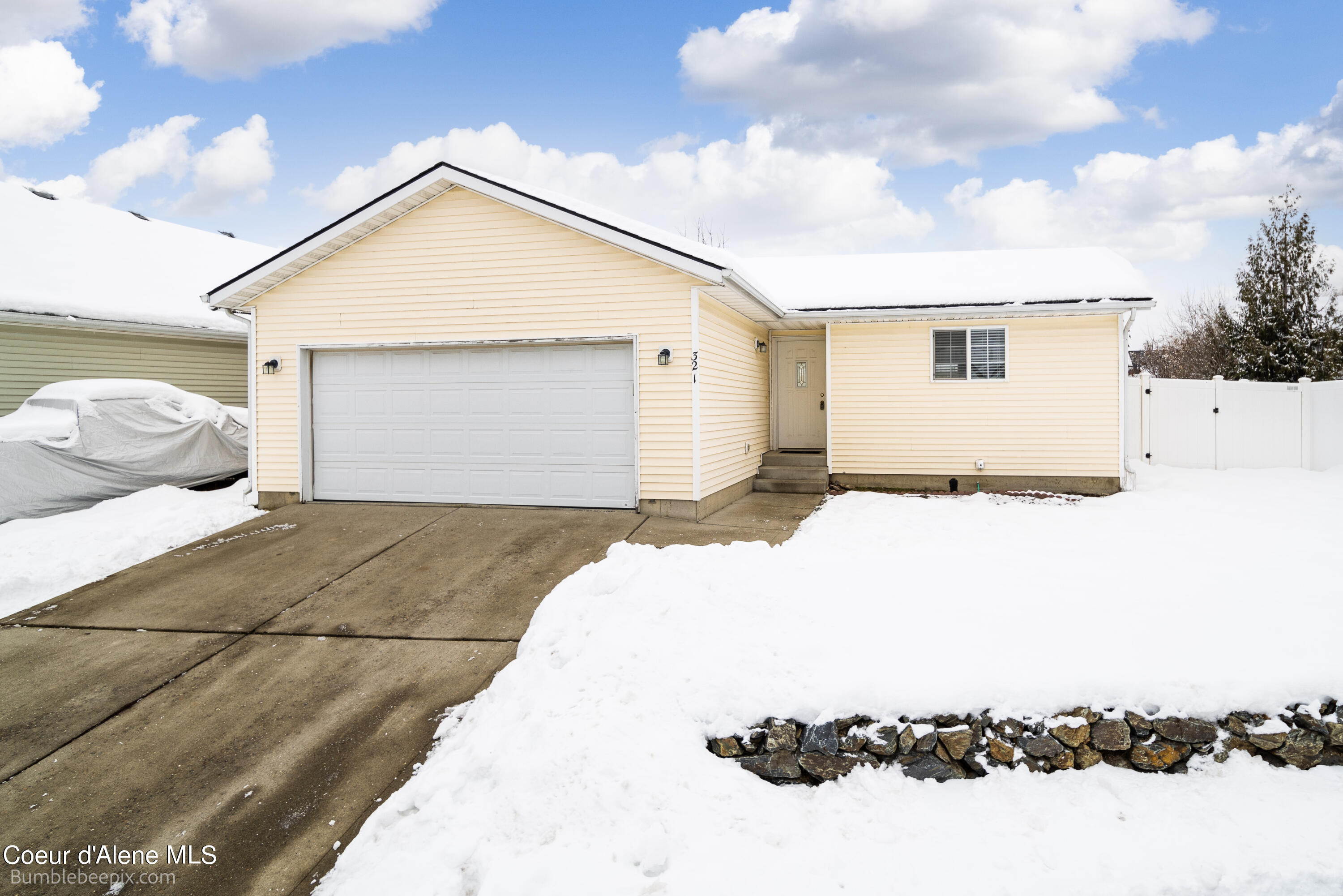 321 E MALLARD AVE