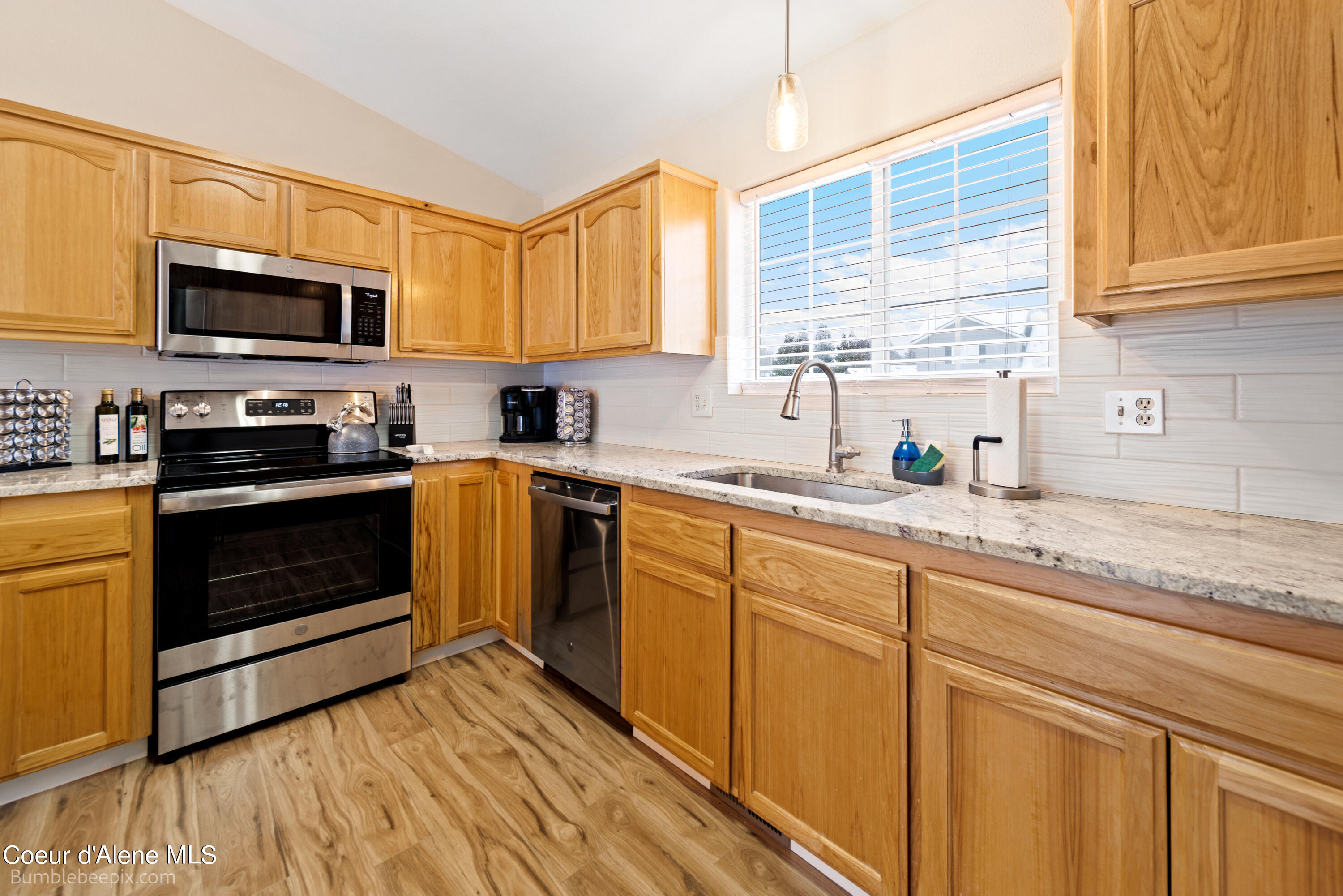 321 E MALLARD AVE