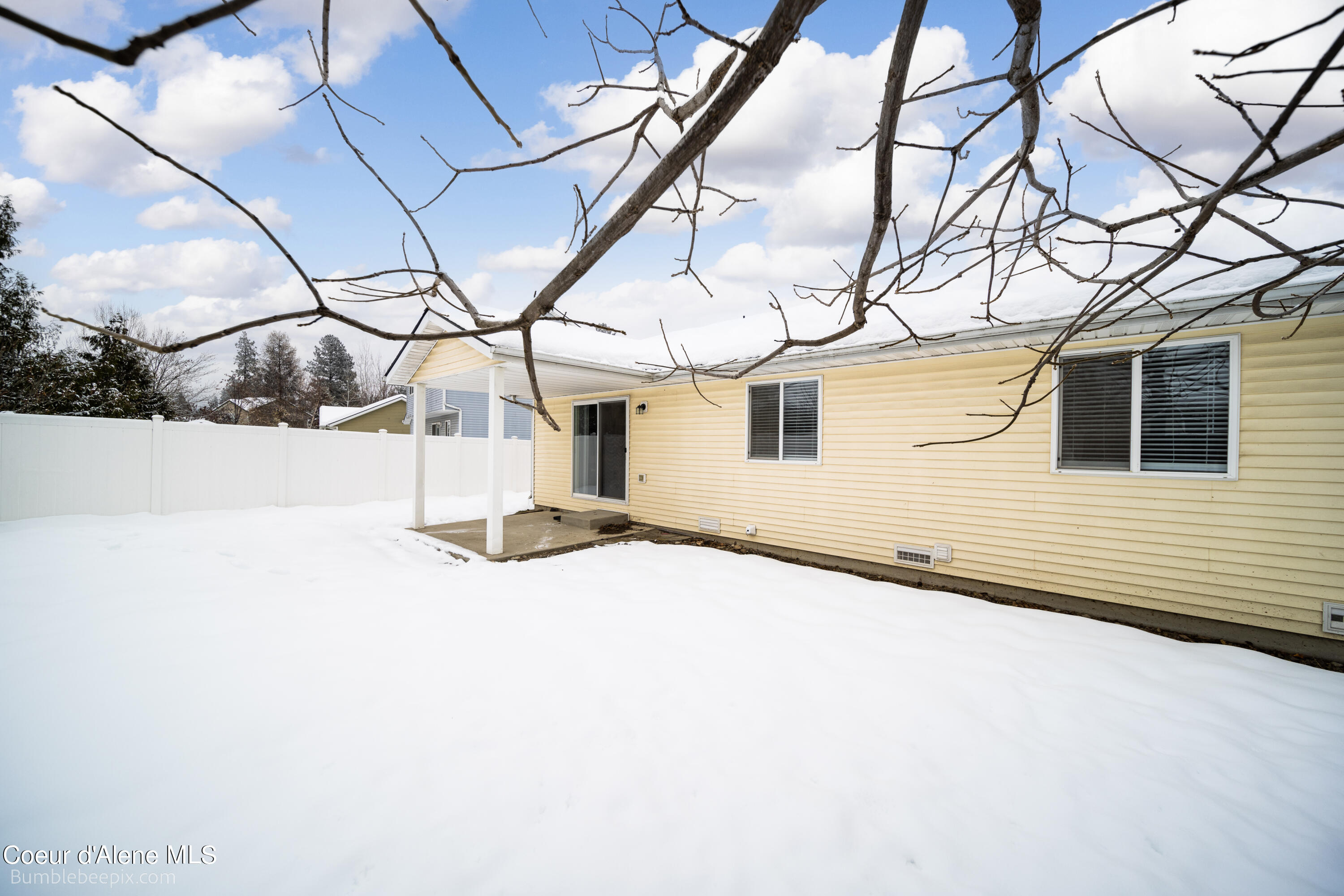 321 E MALLARD AVE