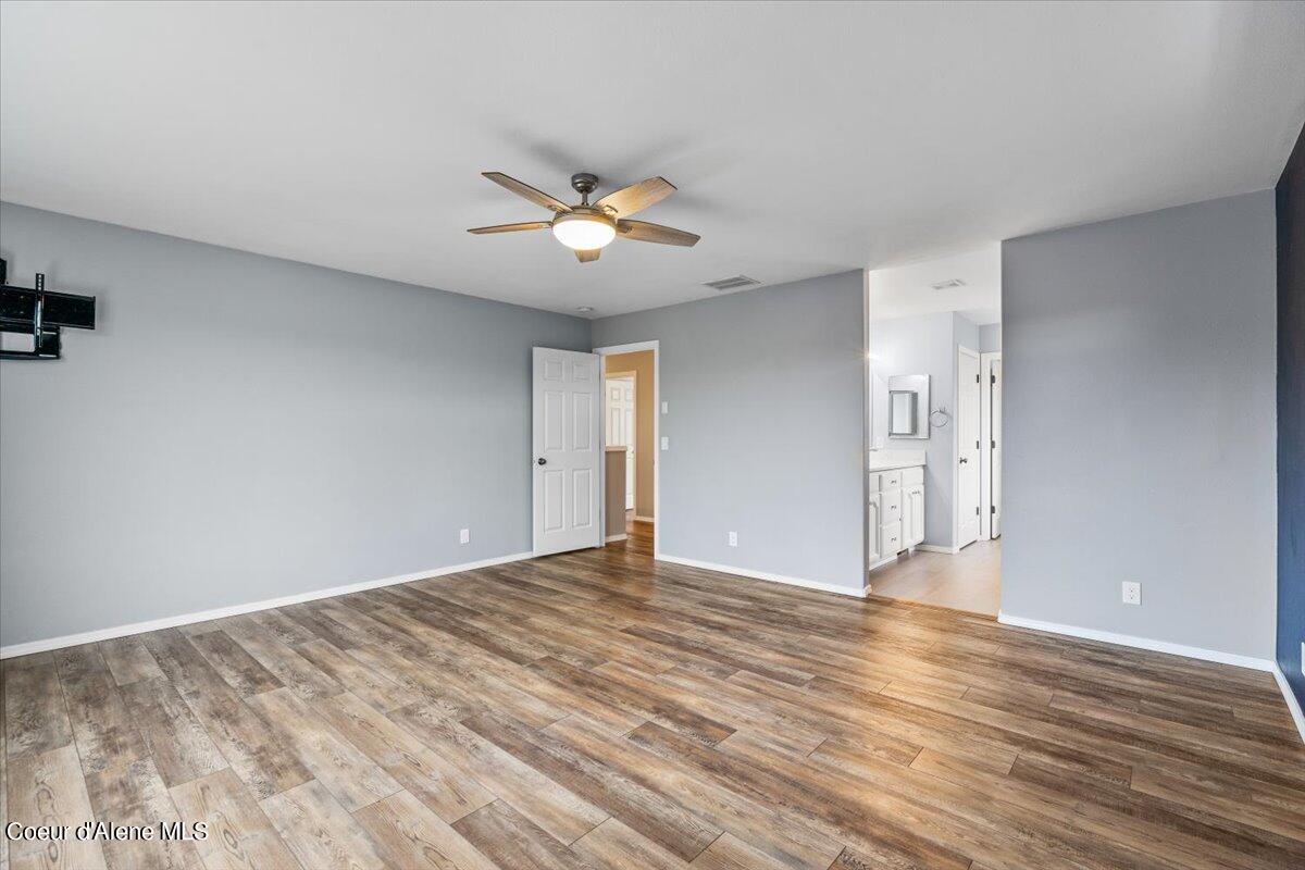 3323 W LOXTON LOOP