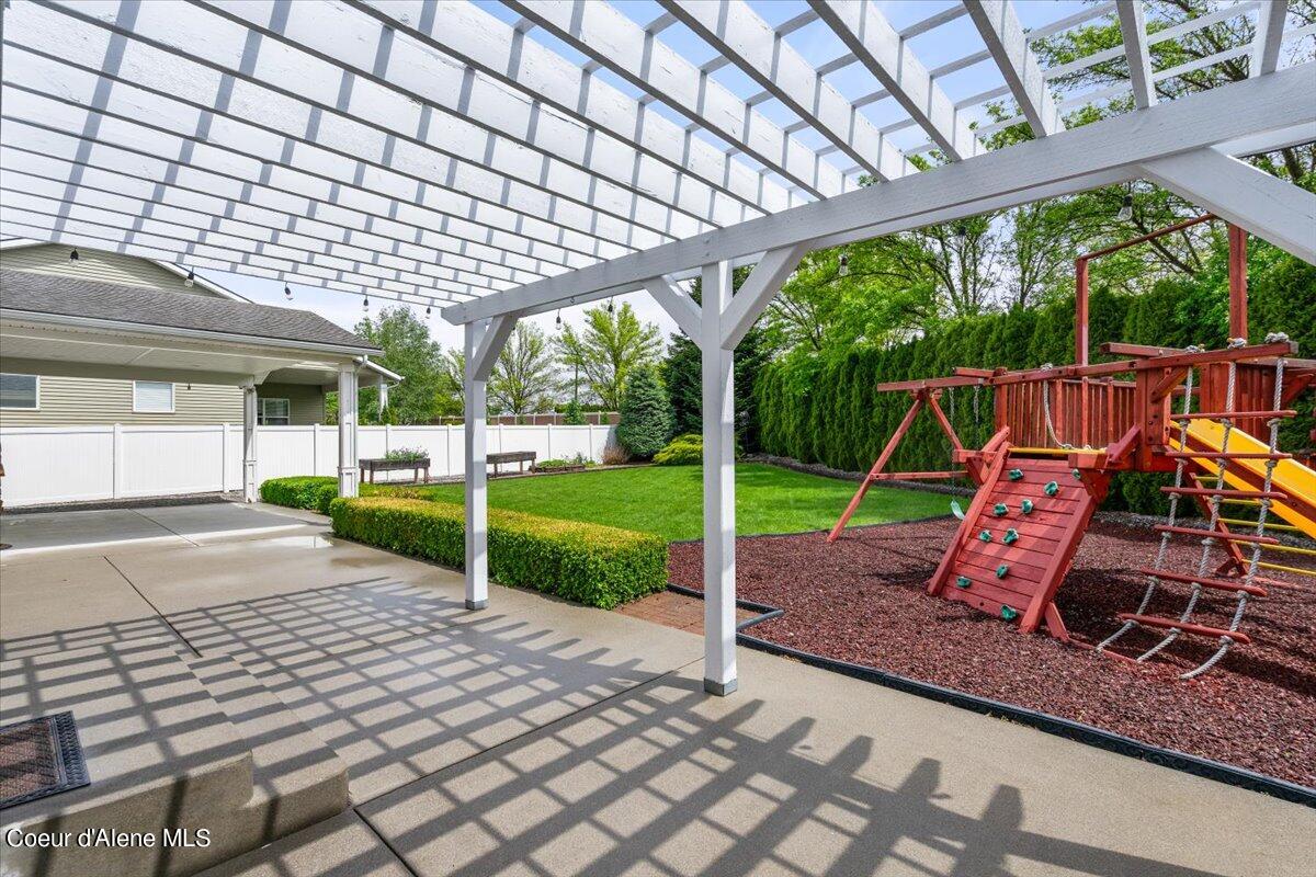3323 W LOXTON LOOP