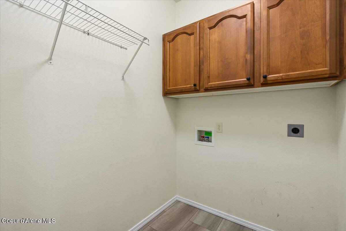 3323 W LOXTON LOOP