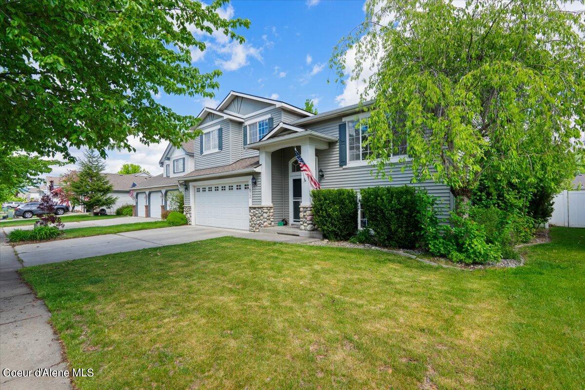 1672 N WILLAMETTE DR
