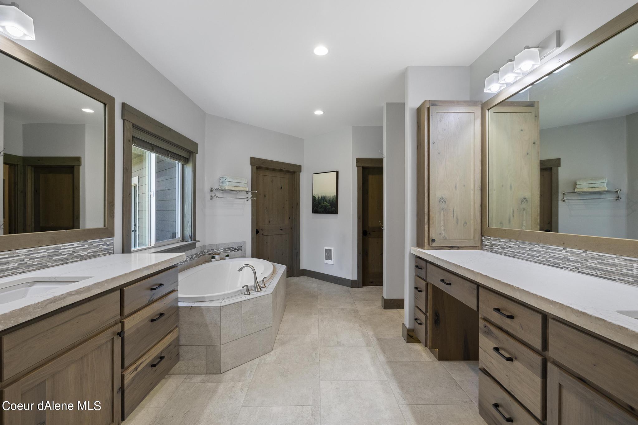 7433 E HIGHVIEW DR, Coeur d'Alene