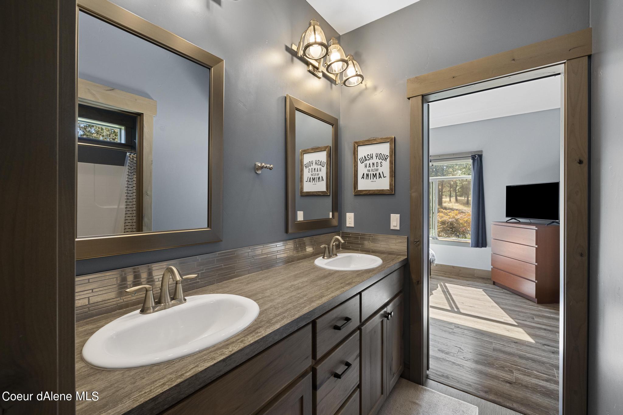 7433 E HIGHVIEW DR, Coeur d'Alene