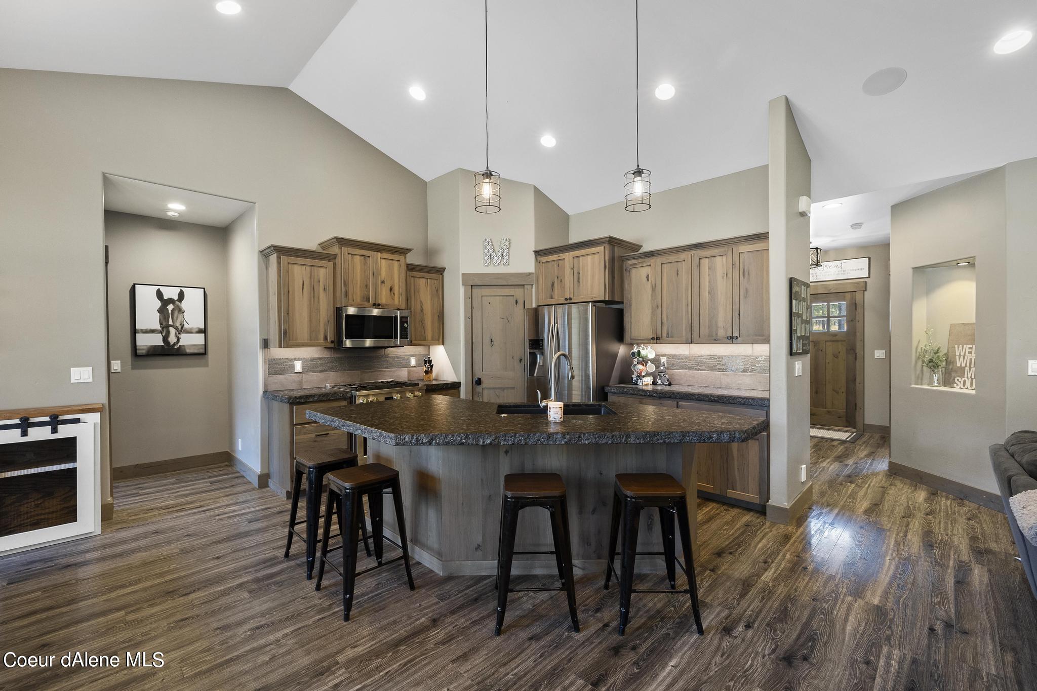 7433 E HIGHVIEW DR, Coeur d'Alene