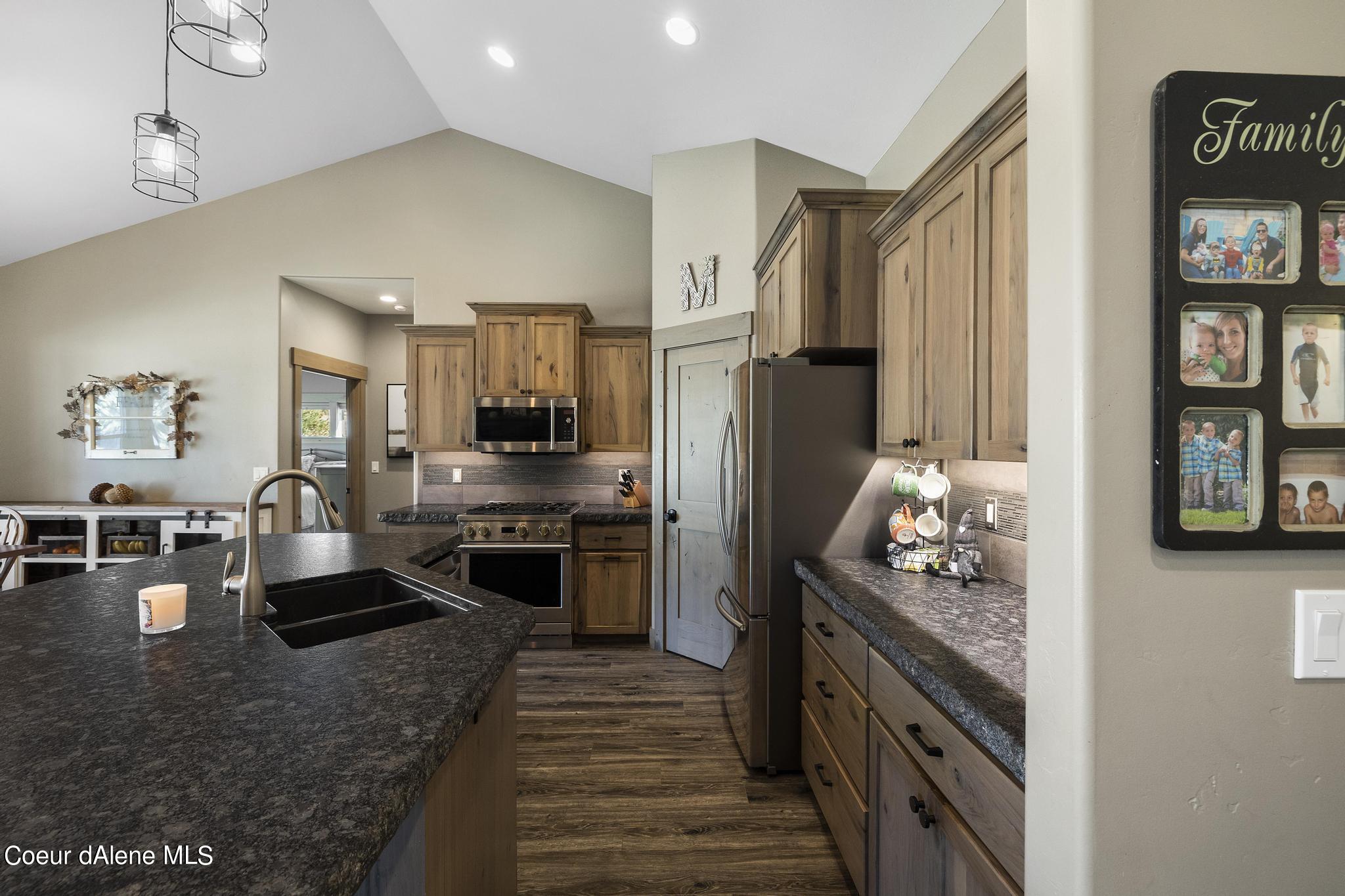 7433 E HIGHVIEW DR, Coeur d'Alene