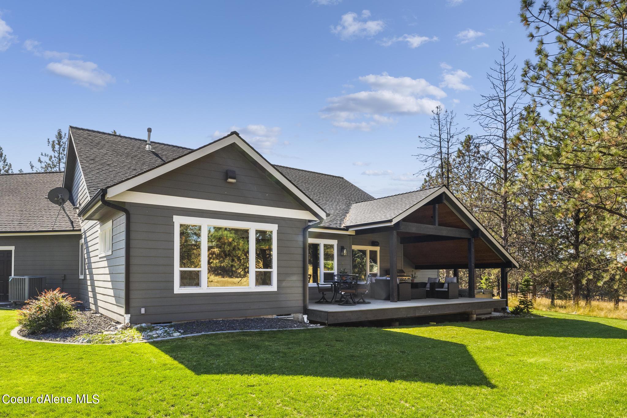 7433 E HIGHVIEW DR, Coeur d'Alene