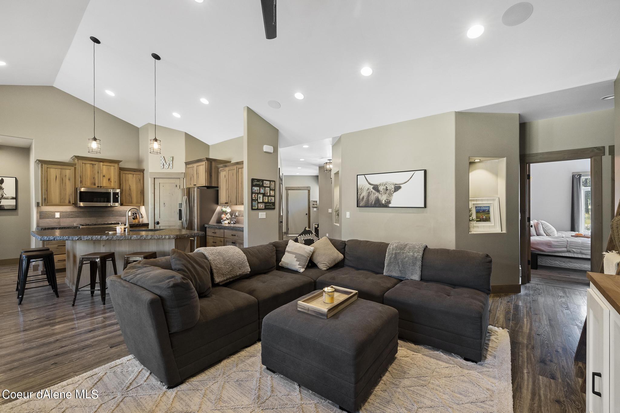 7433 E HIGHVIEW DR, Coeur d'Alene