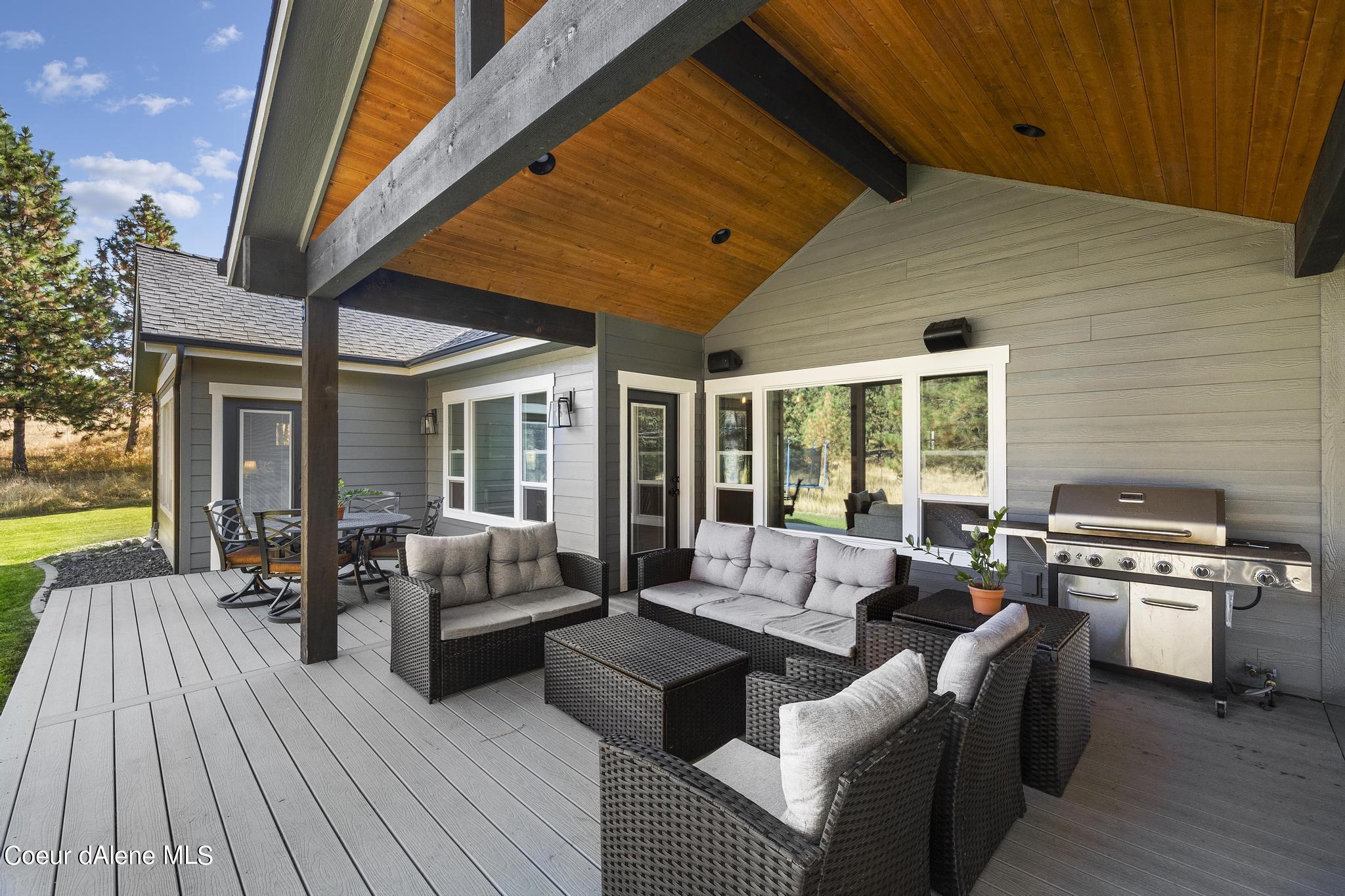 7433 E HIGHVIEW DR, Coeur d'Alene