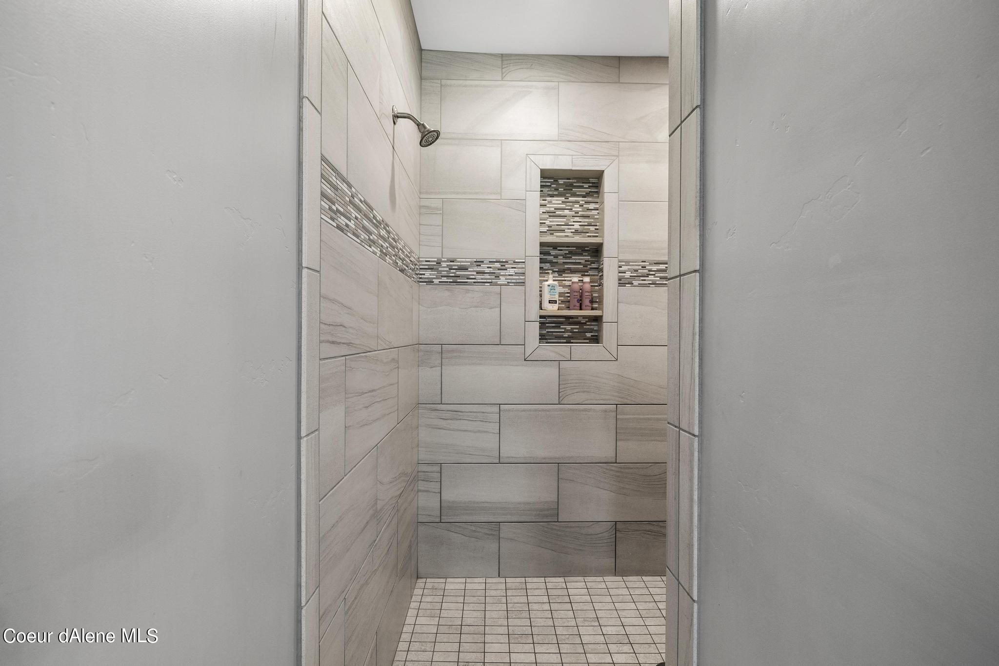 7433 E HIGHVIEW DR, Coeur d'Alene