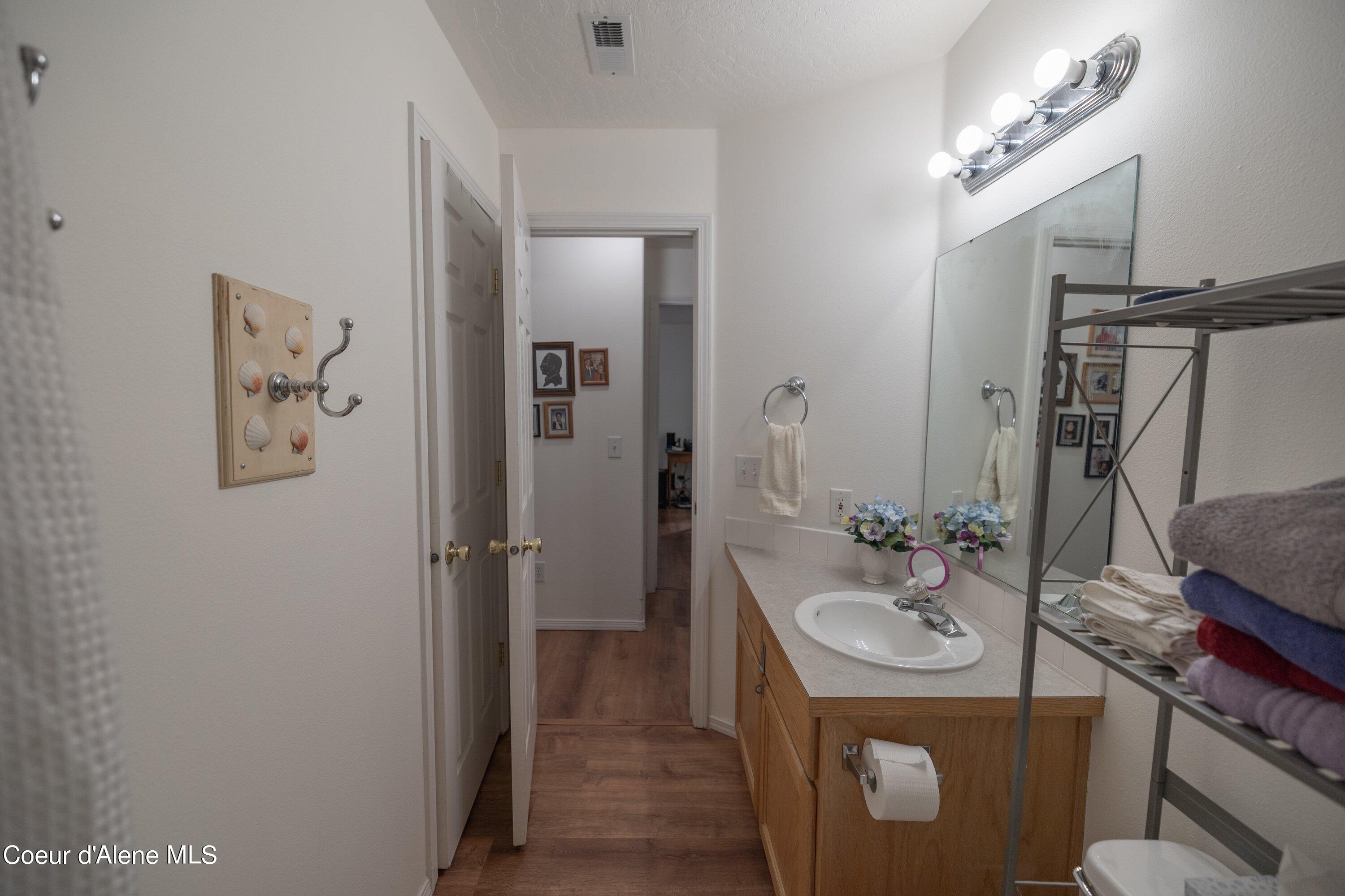 2517 W Beth Loop