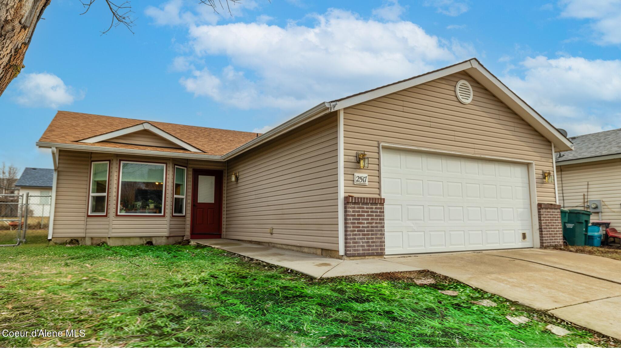 2517 W Beth Loop
