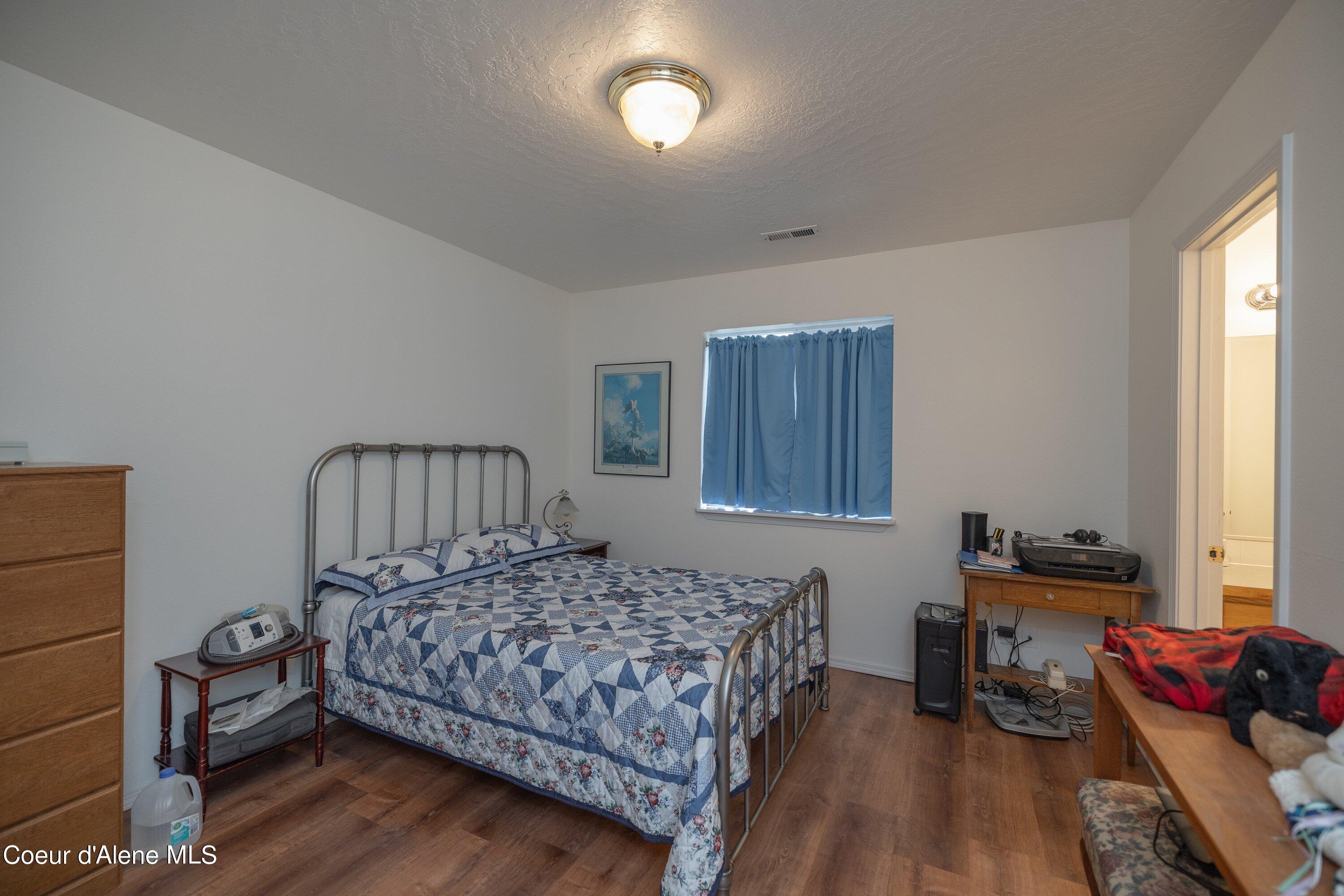 2517 W Beth Loop