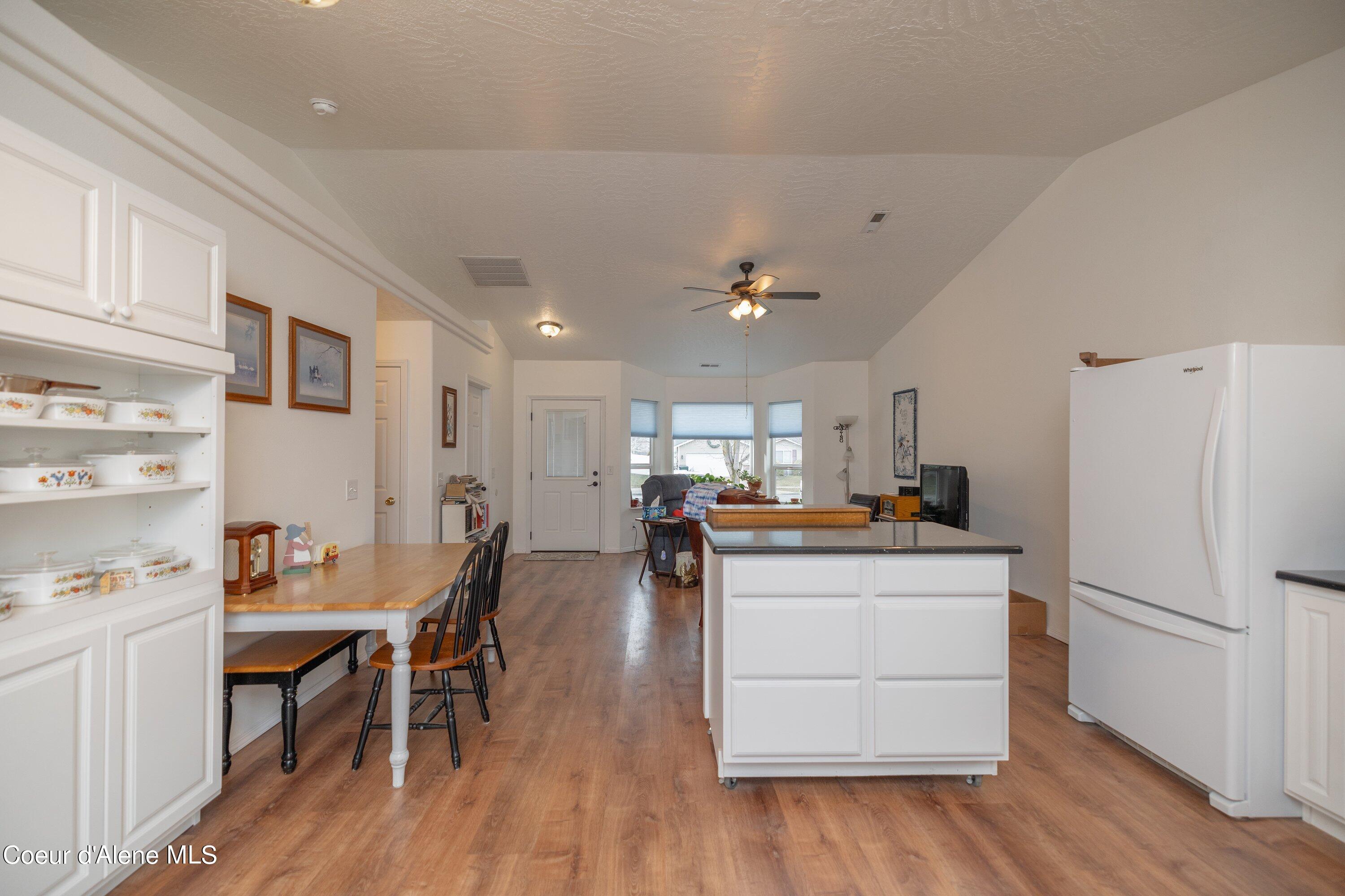 2517 W Beth Loop