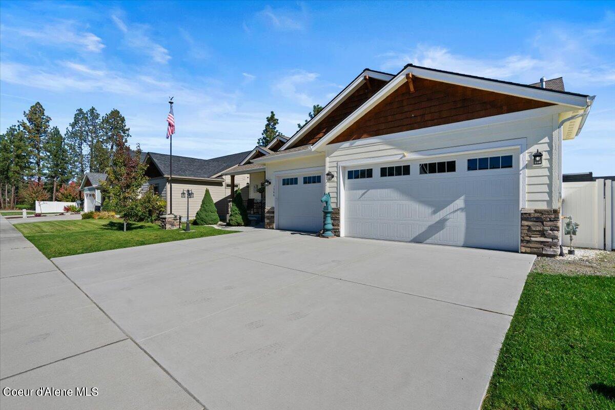 1566 N TATUM DR