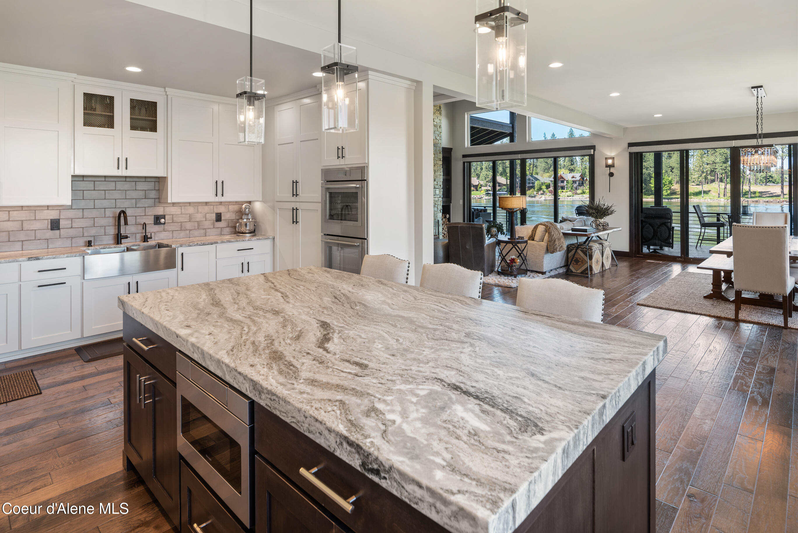 518 S Hidden Island Ln, Coeur d'Alene