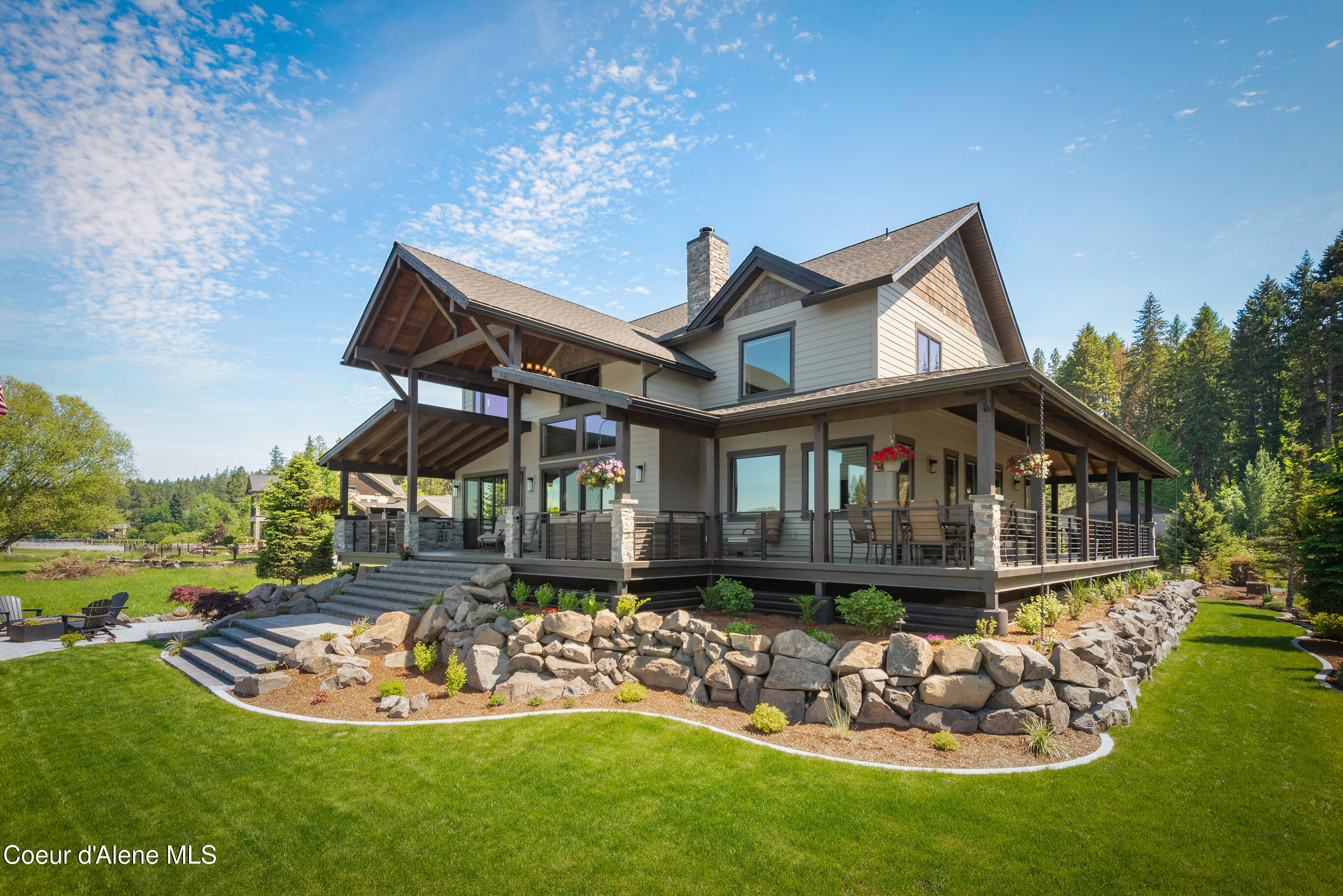 518 S Hidden Island Ln, Coeur d'Alene