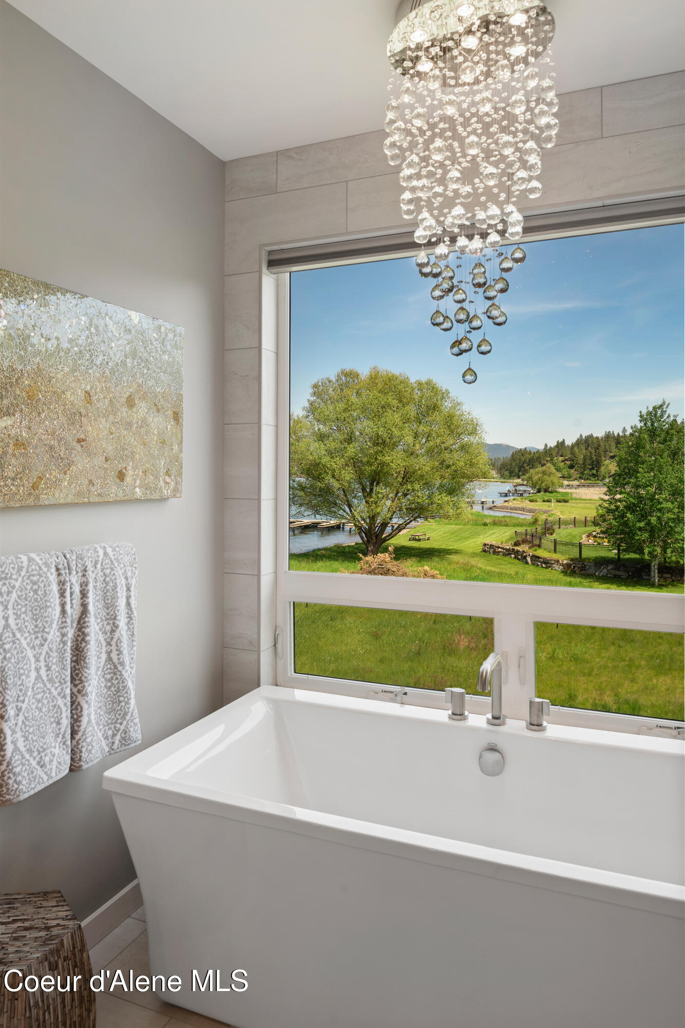 518 S Hidden Island Ln, Coeur d'Alene